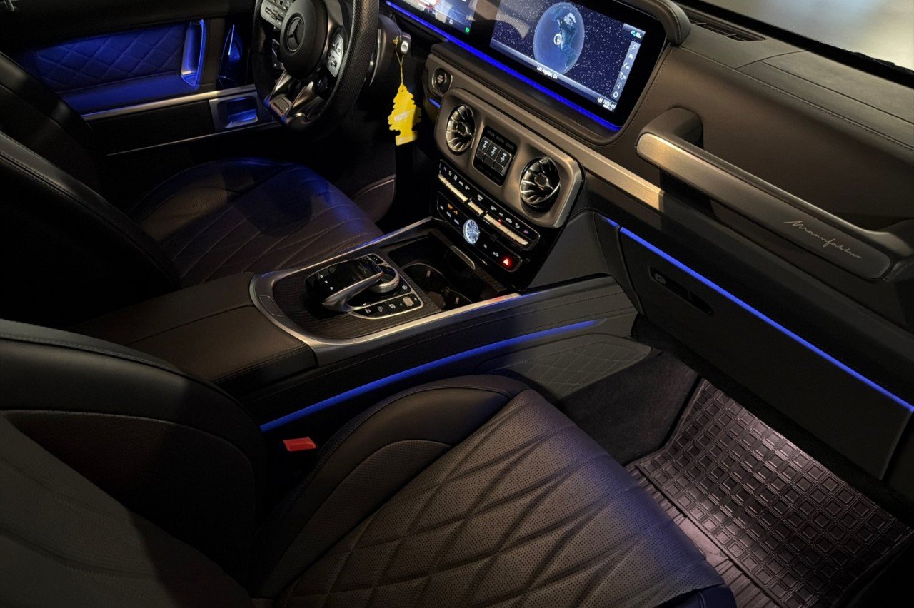 Certified Used 2024 MANUFAKTUR Monza Grey magno Mercedes-Benz AMG® G 63 image 15