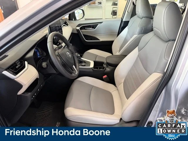 Used 2024 Silver Toyota XLE Premium image 18