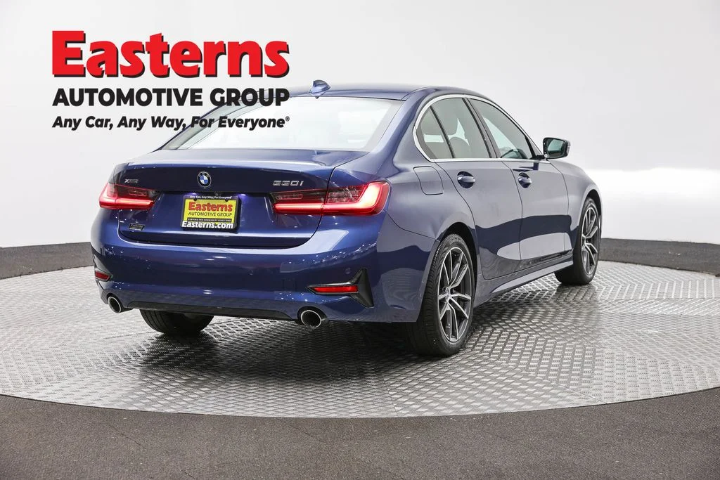 Used 2021 Blue BMW 330i xDrive image 5