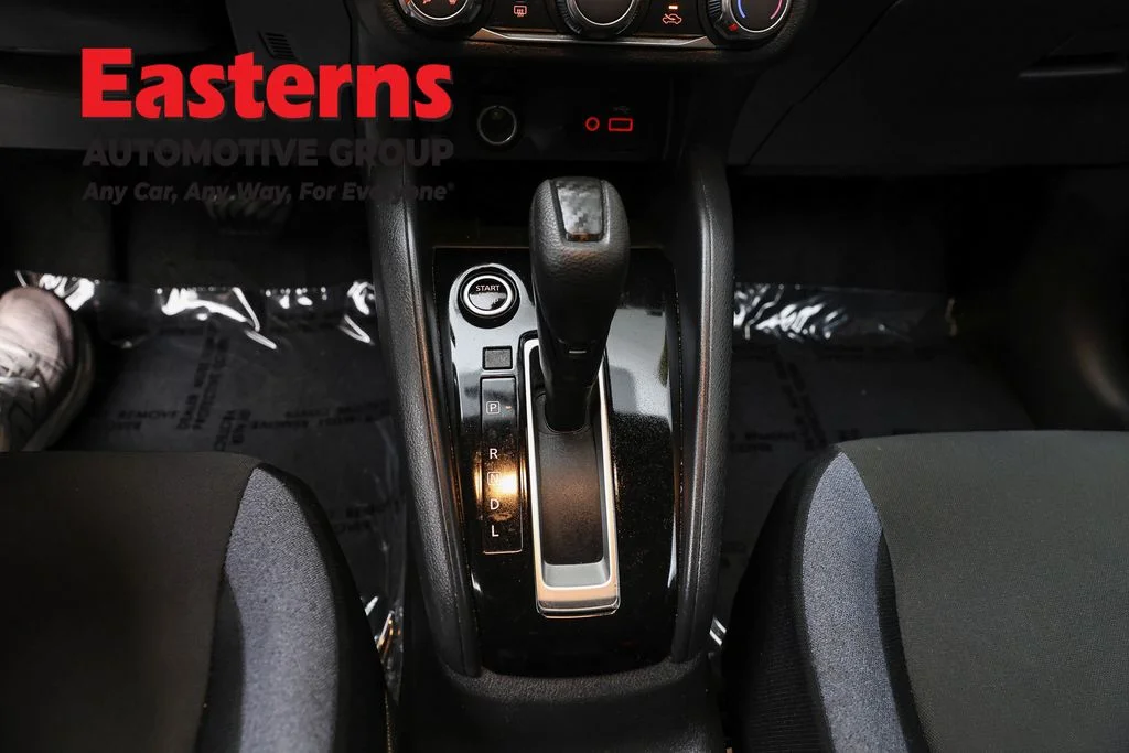 Used 2024 White Nissan 1.6 SV image 13