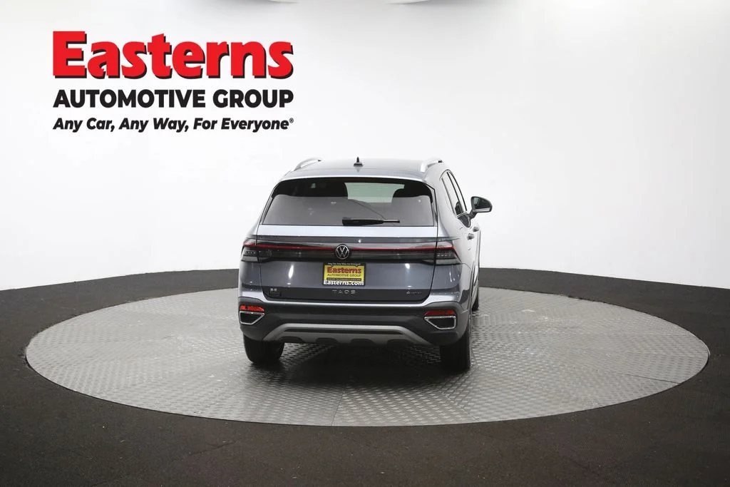 Used 2025 Gray Volkswagen 1.5T SE image 35