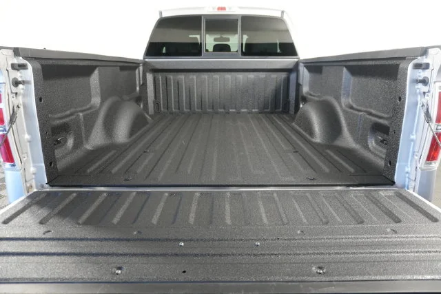 Used 2014 Ingot Silver Metallic Ford XLT image 9