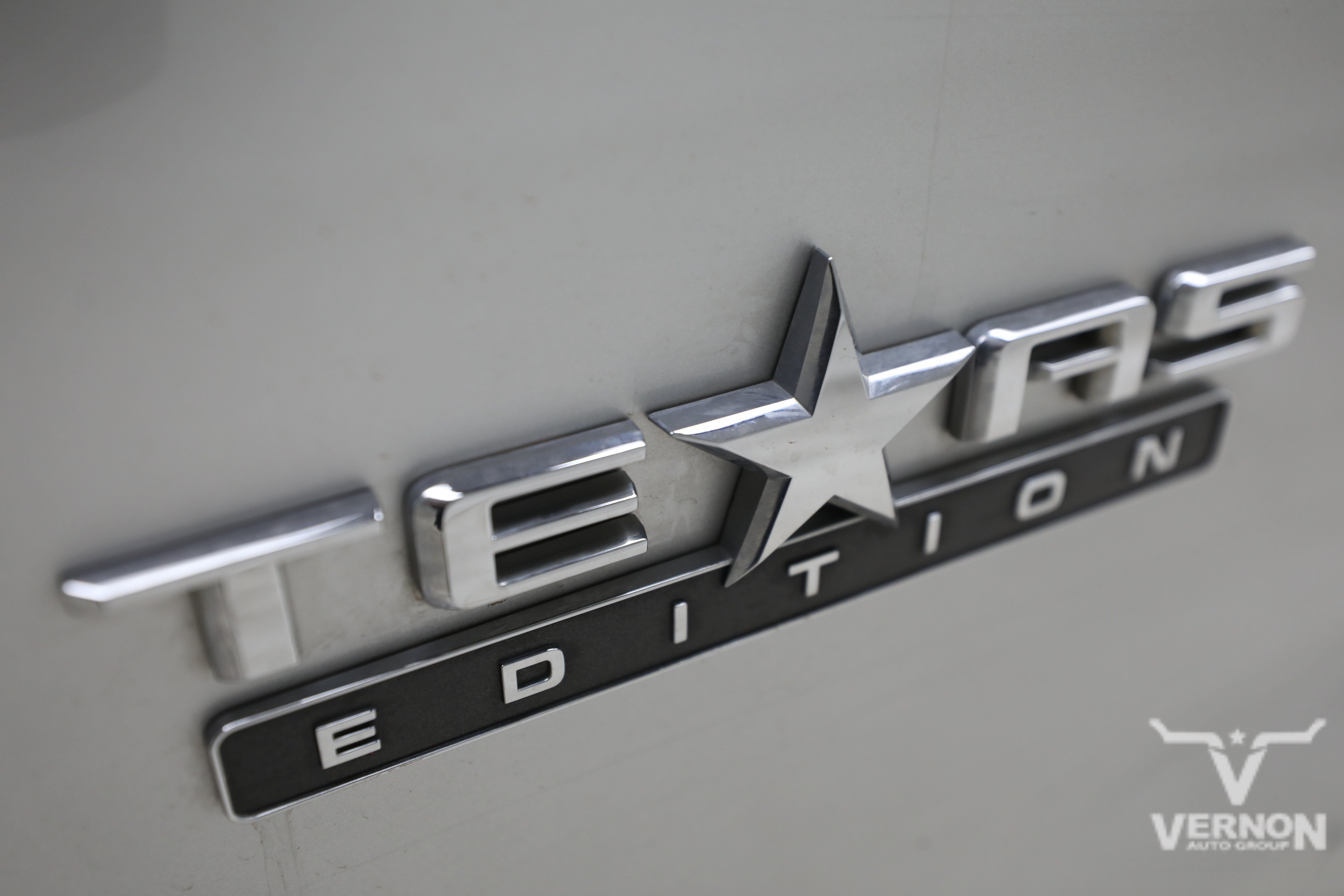 Used 2021 Silver Ice Metallic Chevrolet Y image 34