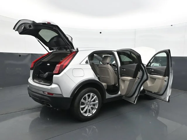 Used 2019 Radiant Silver Metallic Cadillac Luxury image 35