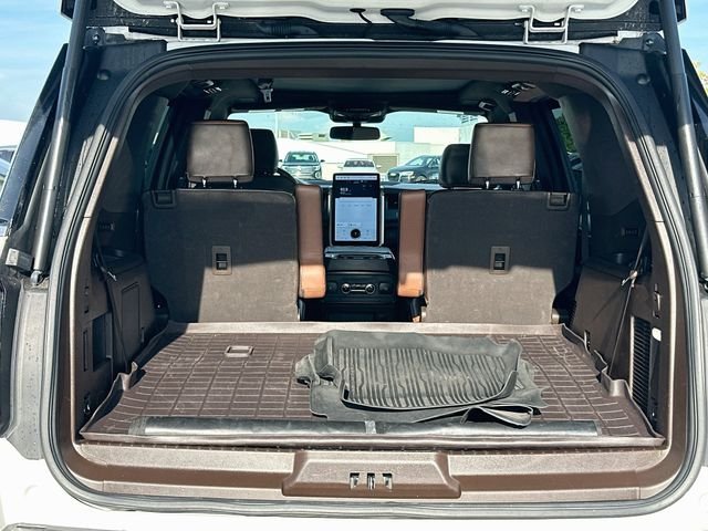 Used 2023 White Ford King Ranch image 28