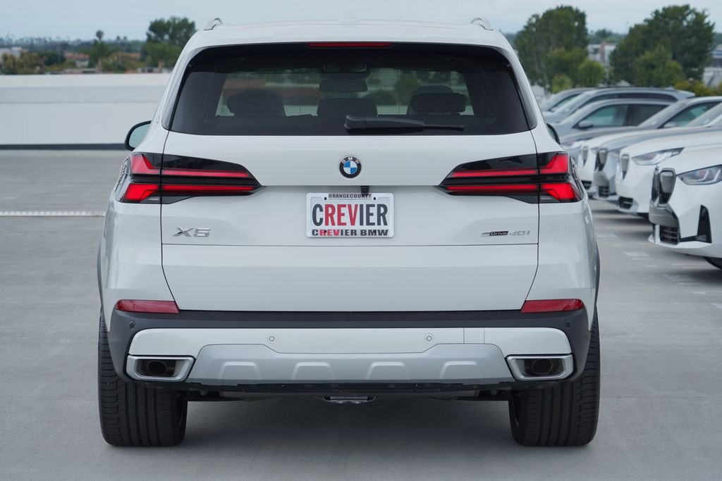 New 2026 Alpine White BMW sDrive40i image 6
