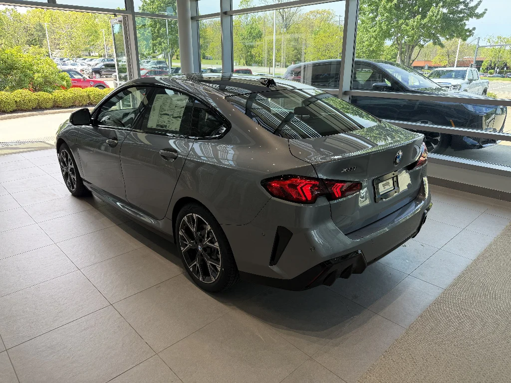 New 2026 Skyscraper Grey Metallic BMW xDrive image 4