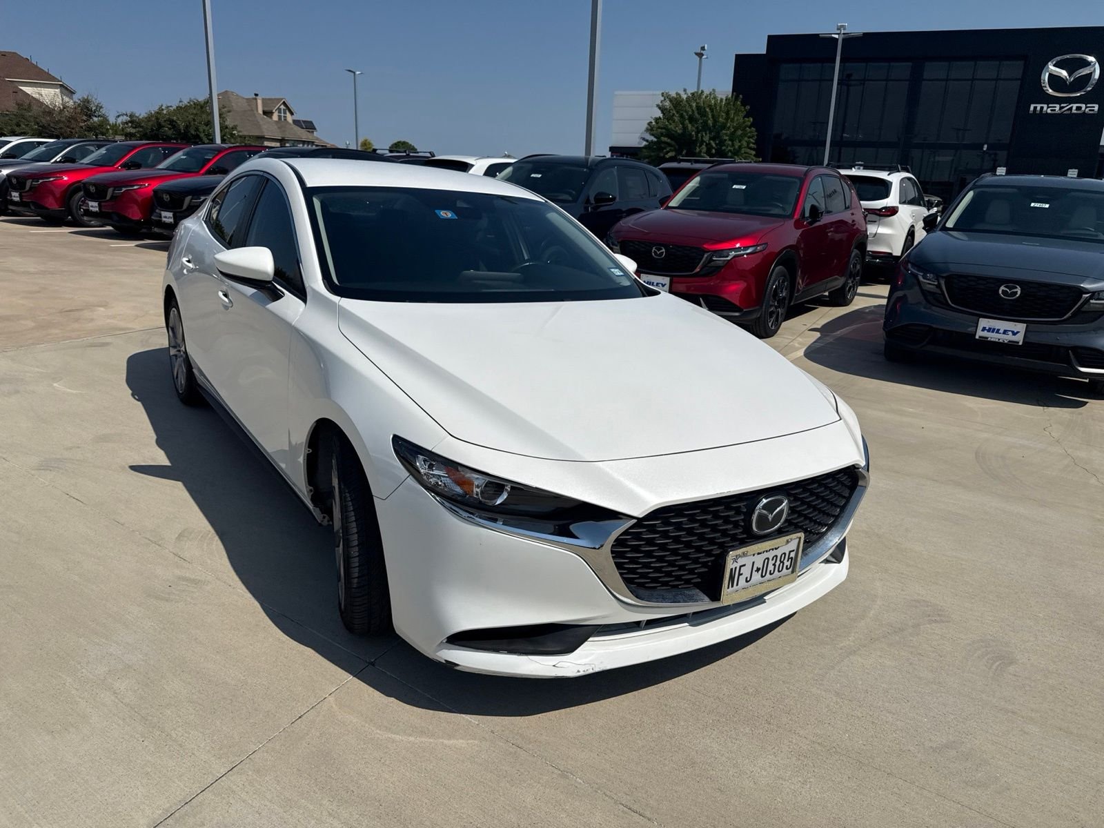 Used 2020 Snowflake White Pearl Mica Mazda Select image 3