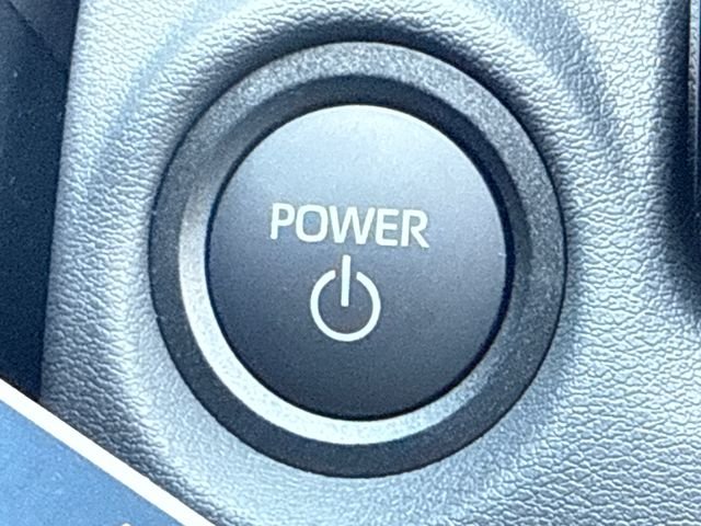 New 2026 Wind Chill Pearl <sup>1</sup> Toyota  XLE image 29