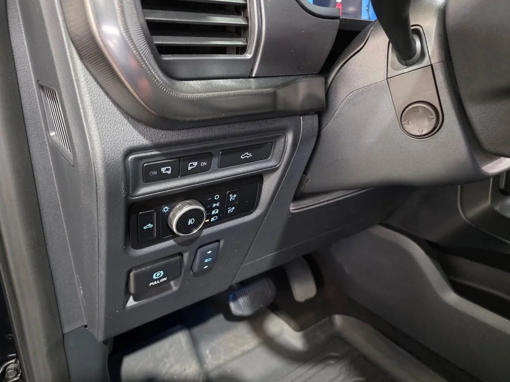 Used 2024 Blue Ford Lariat image 28