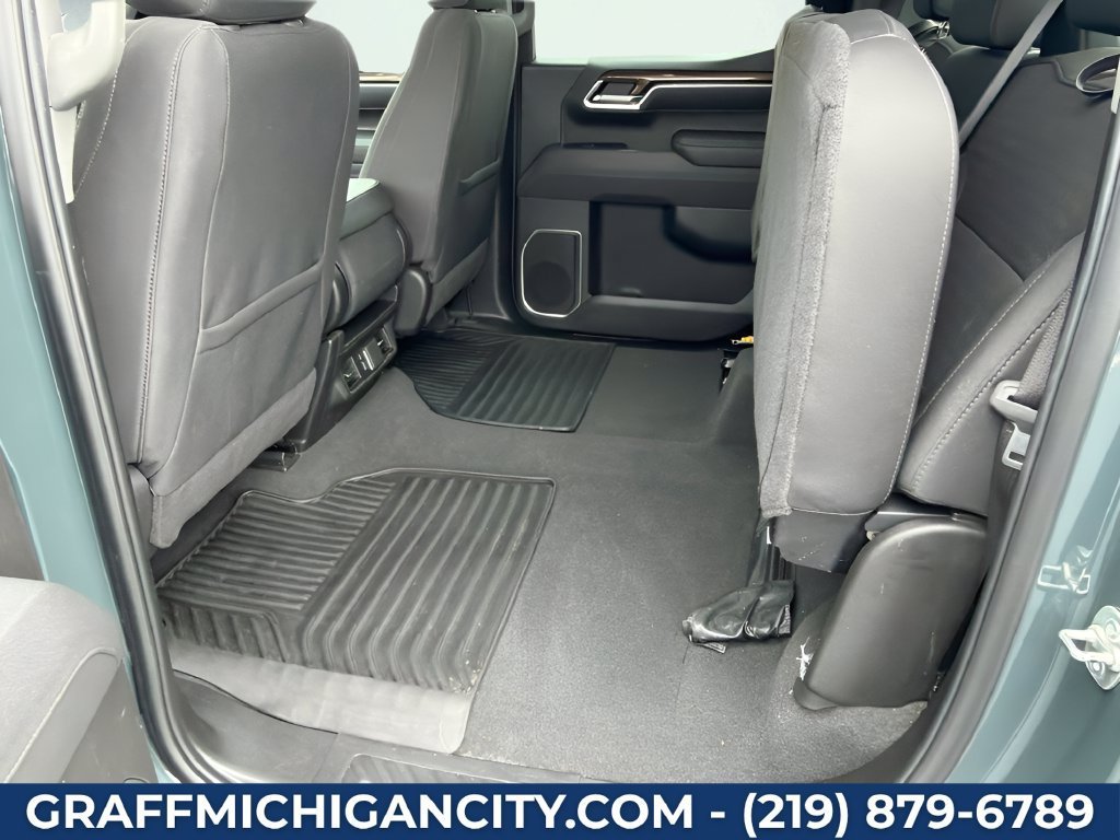 Used 2025 Cypress Gray Chevrolet LT image 17