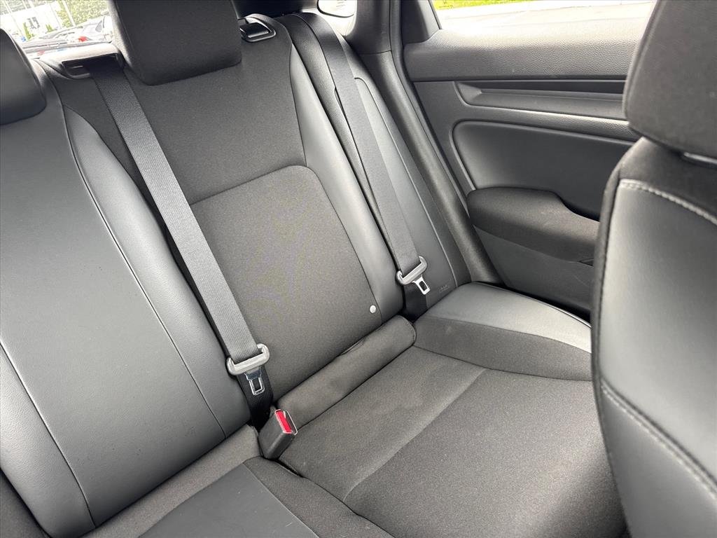 Used 2024 Lunar Silver Metallic Honda Sport image 17