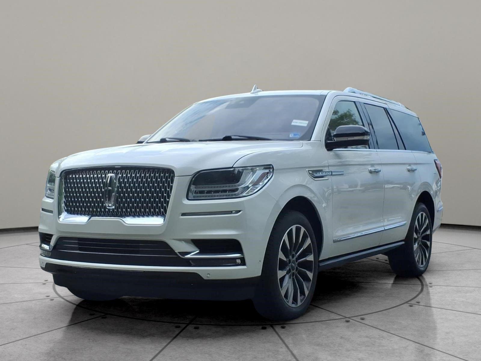2019 Lincoln Navigator Select