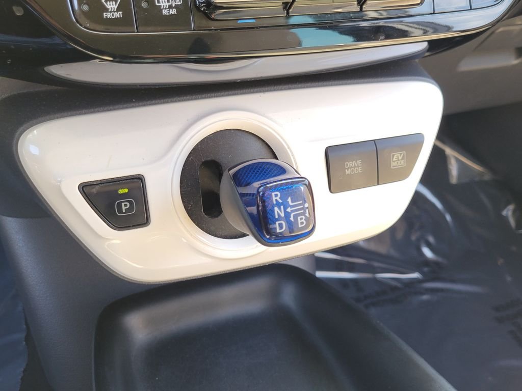 Used 2017 Black Toyota Two image 29