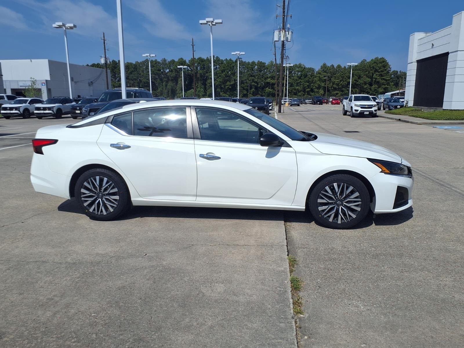 2025 Nissan Altima SV White at Robbins Nissan