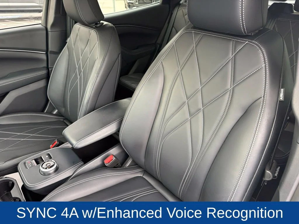 Used 2024 Vapor Blue Metallic Ford Select image 19