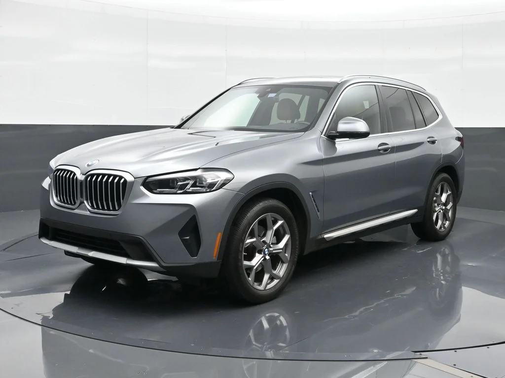 2023 BMW X3 sDrive30i's photo
