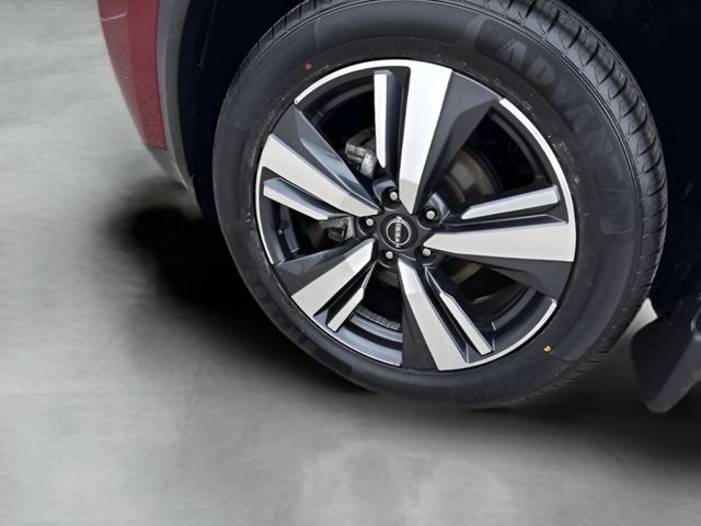 Used 2023 Red Nissan SL image 21