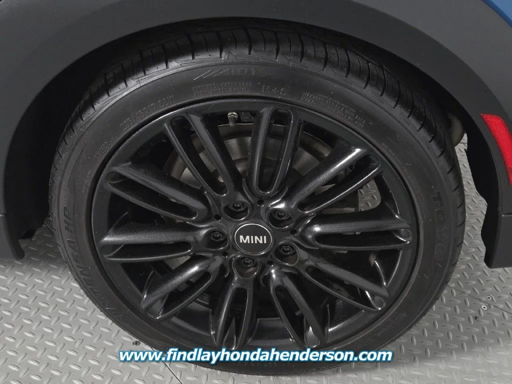 Used 2022 Island Blue Metallic MINI Oxford Edition image 10