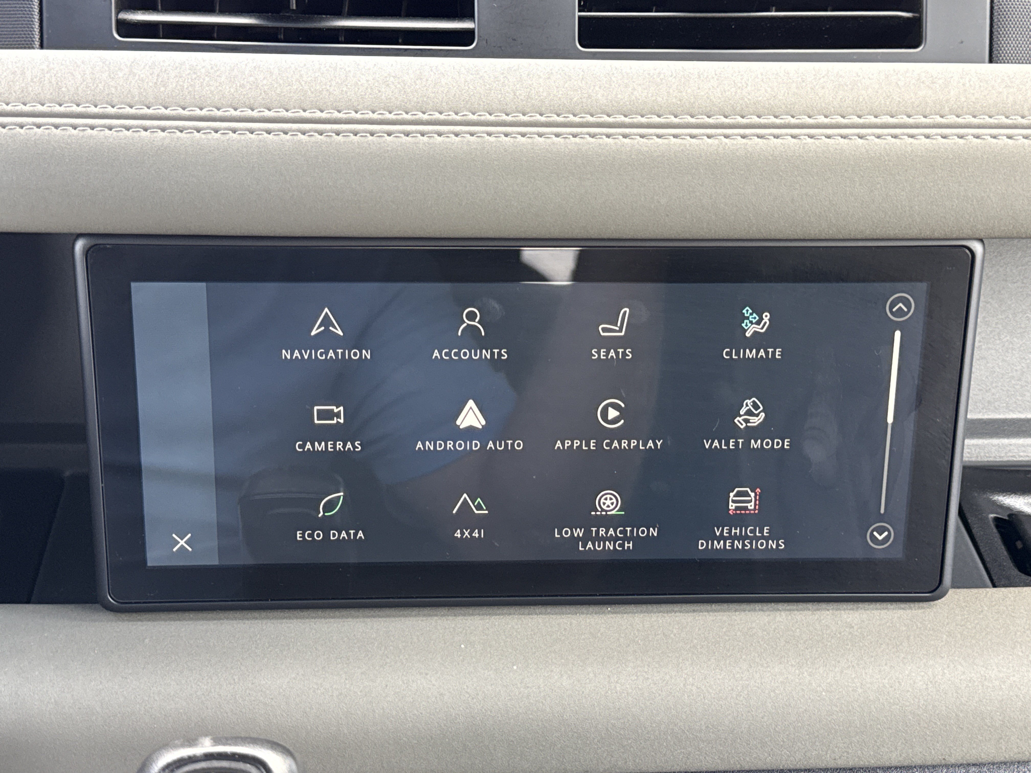 2021 Land Rover Defender X-Dynamic SE - Photo 29
