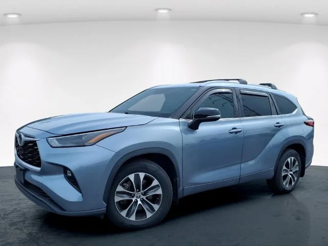 Used 2022 Blue Toyota XLE image 2
