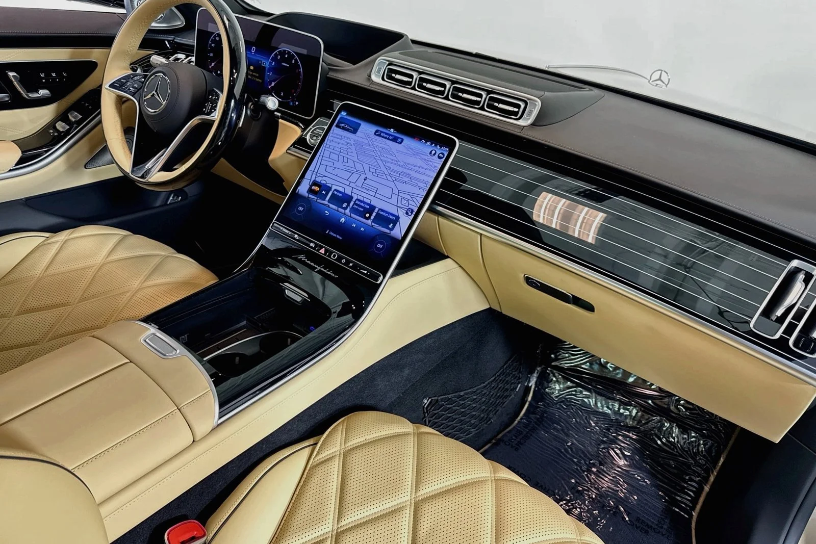Used 2024 Onyx  Black Metallic Mercedes-Benz Maybach S 680 image 29