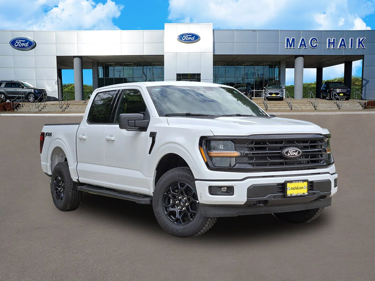 New 2026 Oxford White Ford XLT image 1