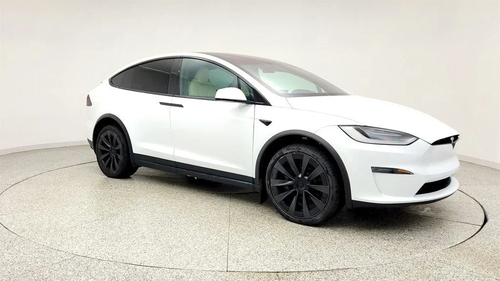 Used 2022 Pearl White Multi-Coat Tesla AWD w/ 22
