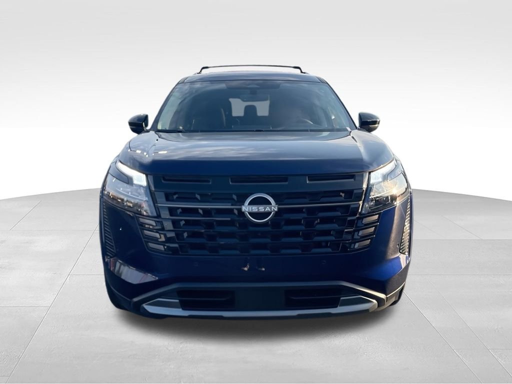 New 2026 Blue Nissan SL image 3