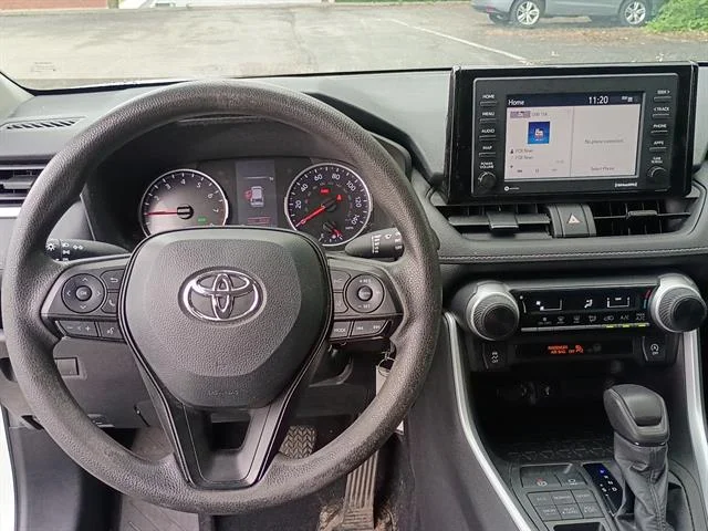 Used 2022 White Toyota LE image 12