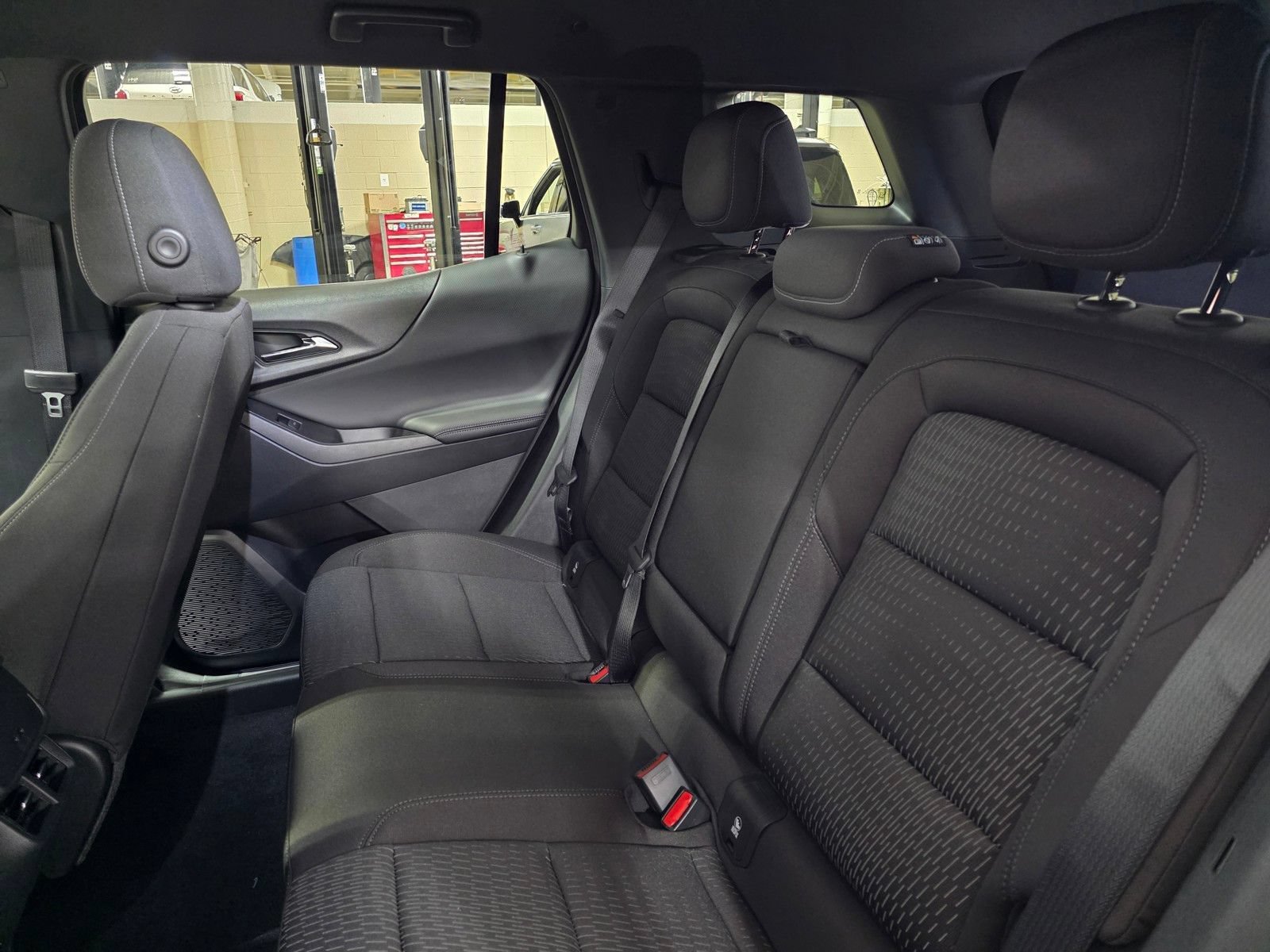 2027 Chevrolet Equinox LT - Photo 14