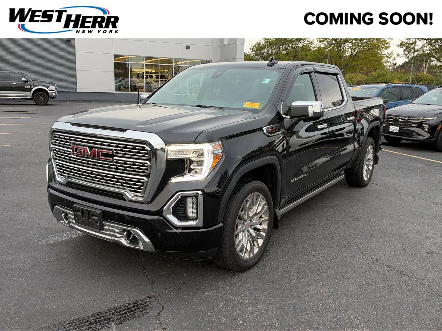 Used 2022 Onyx Black GMC Denali image 1