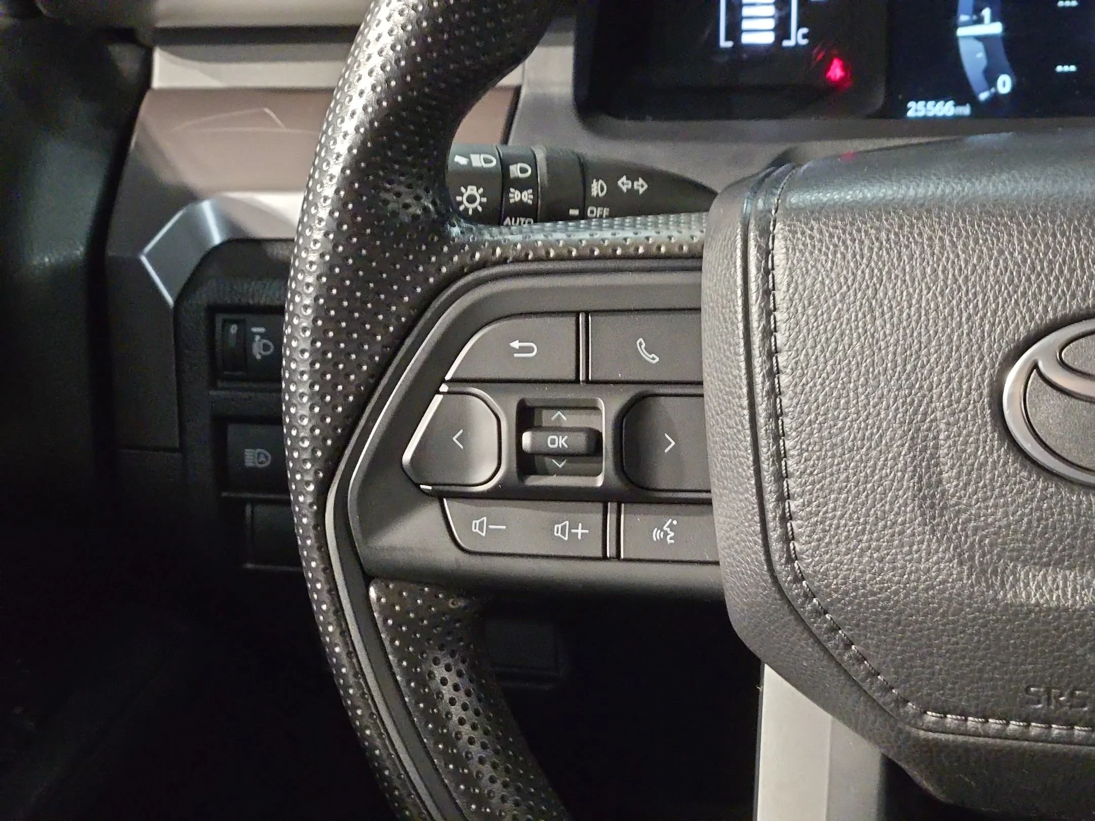 Certified Used 2025 Underground Toyota SR5 image 27