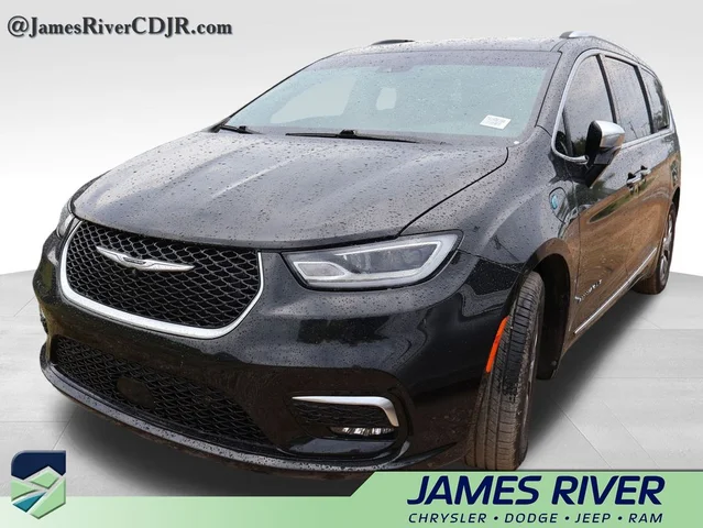 2023 Chrysler Pacifica Hybrid Pinnacle