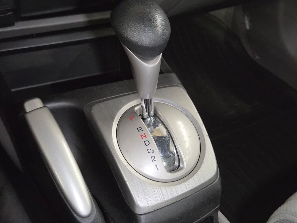 Used 2011  Honda LX image 32