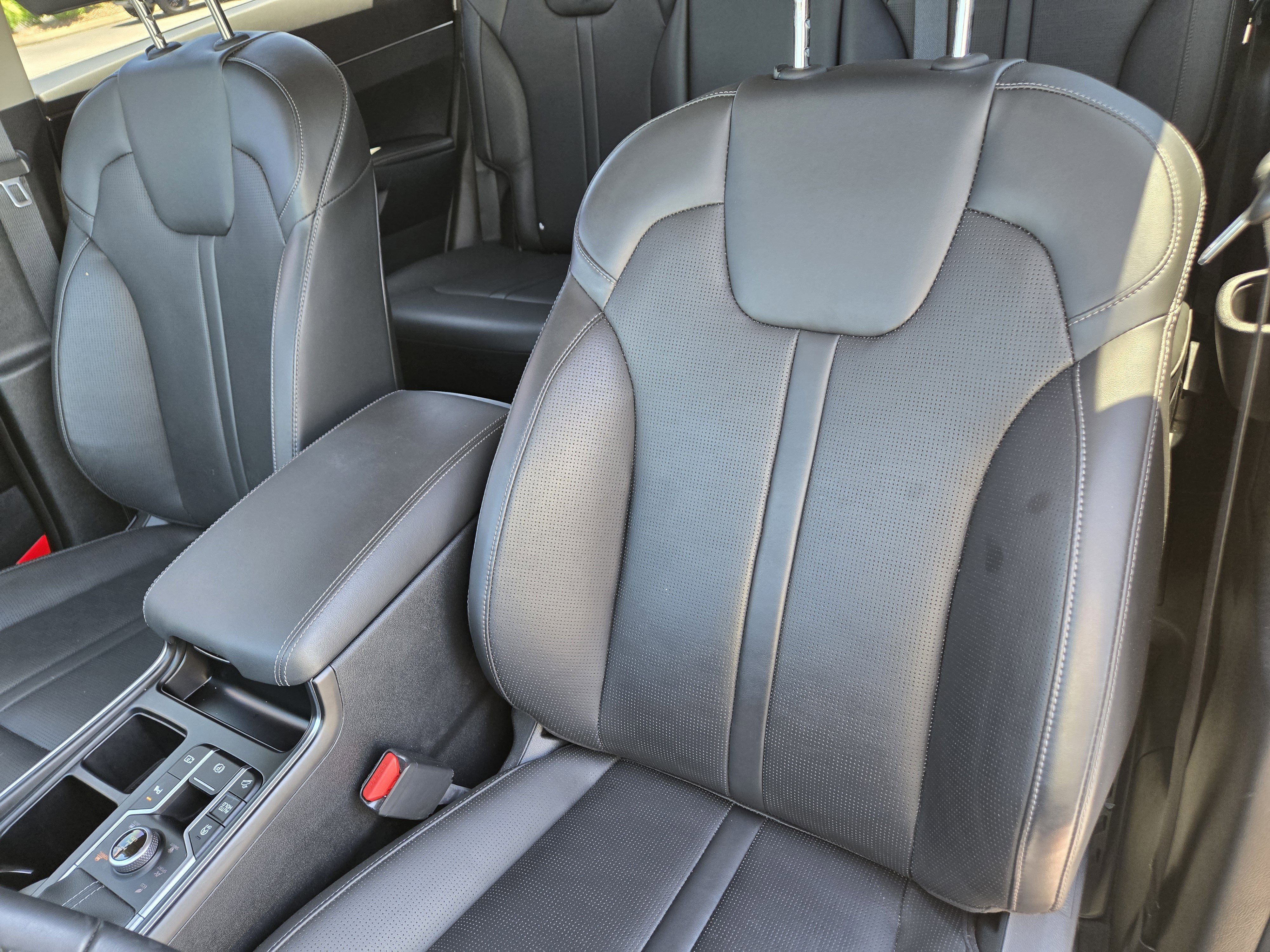 Used 2025 Gray Kia S image 17
