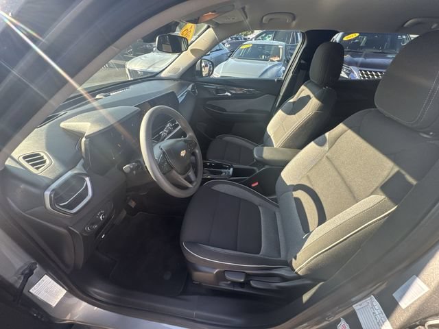 Used 2025 Sterling Gray Metallic Chevrolet LT image 20
