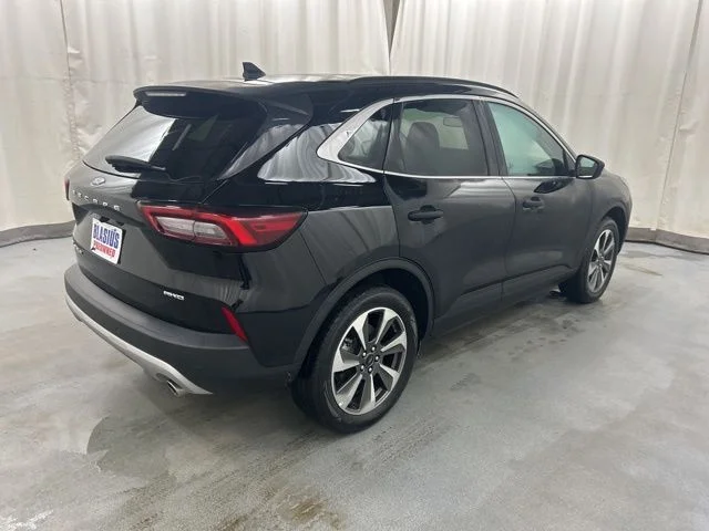 Used 2025 Black Ford Platinum image 6
