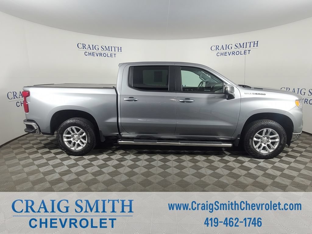 Used 2024 Sterling Gray Metallic Chevrolet LT image 6