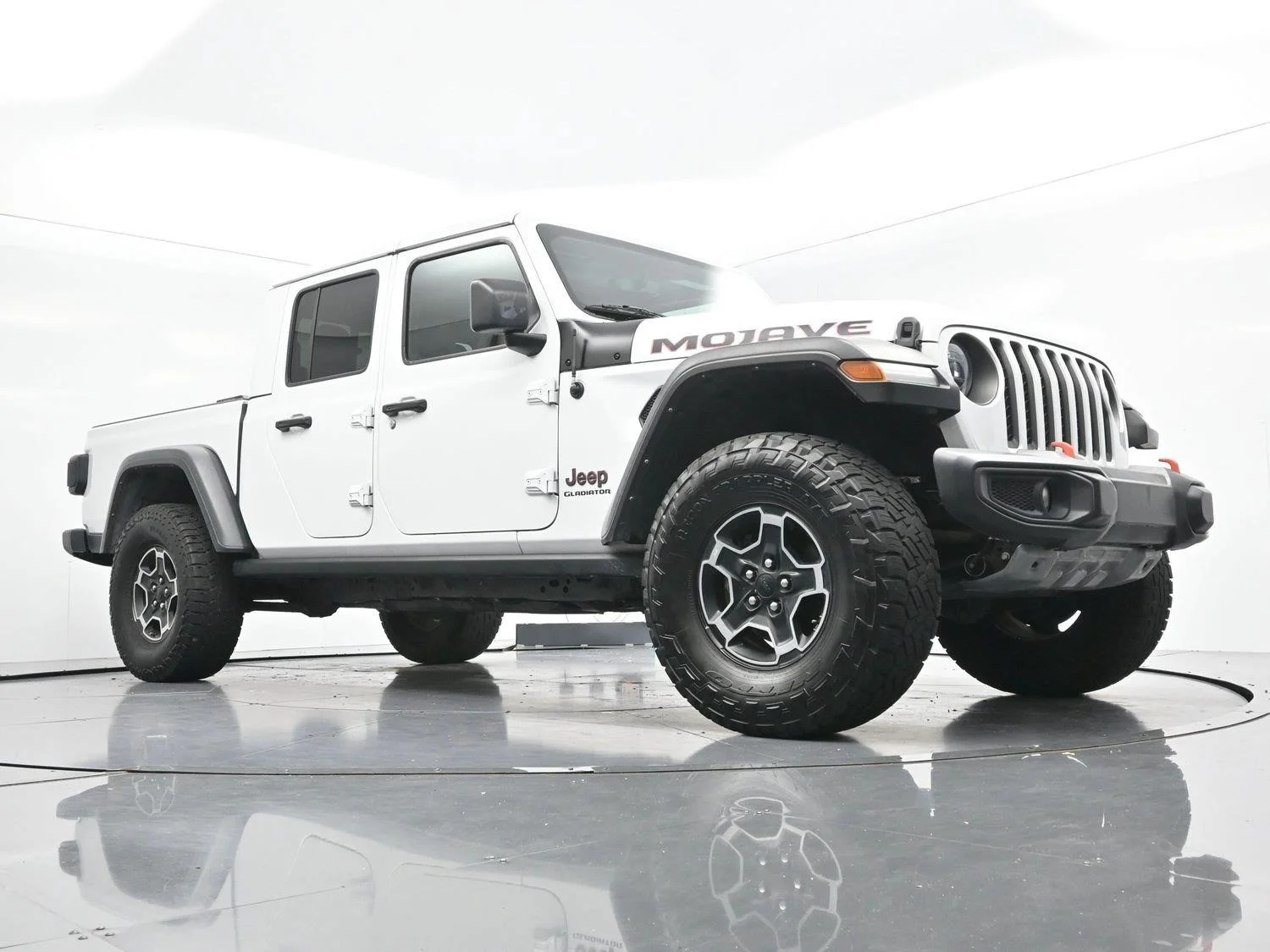 Used 2022 Bright White Clearcoat Jeep Mojave image 42
