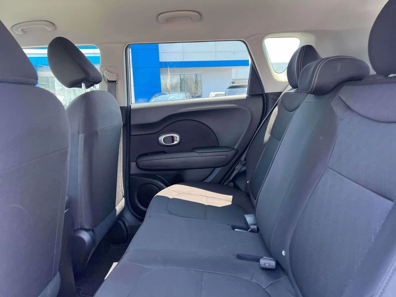 Used 2016 Bright Silver Kia Base image 13