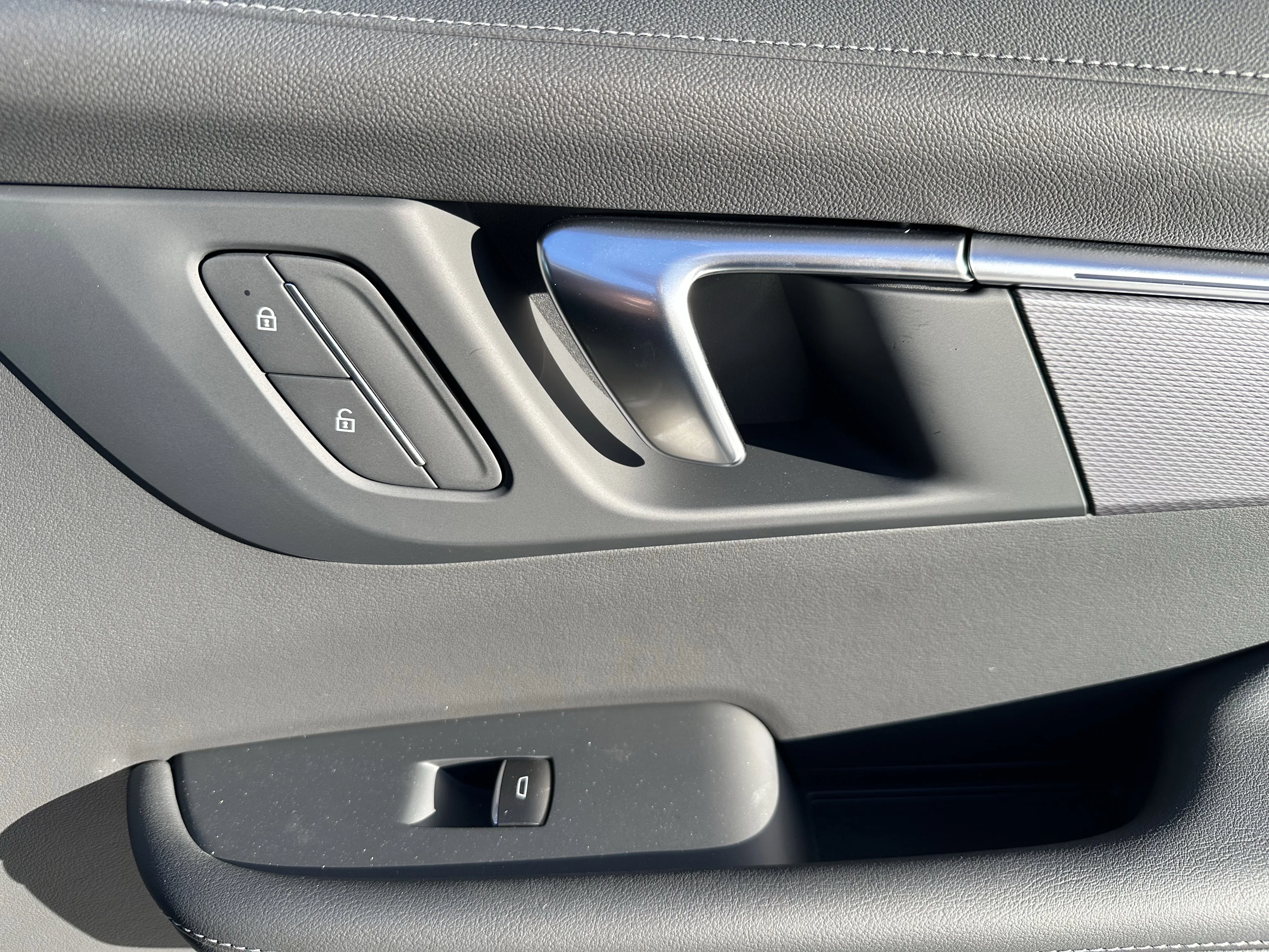 New 2026 Ebony Twilight Metallic Buick Sport Touring image 19