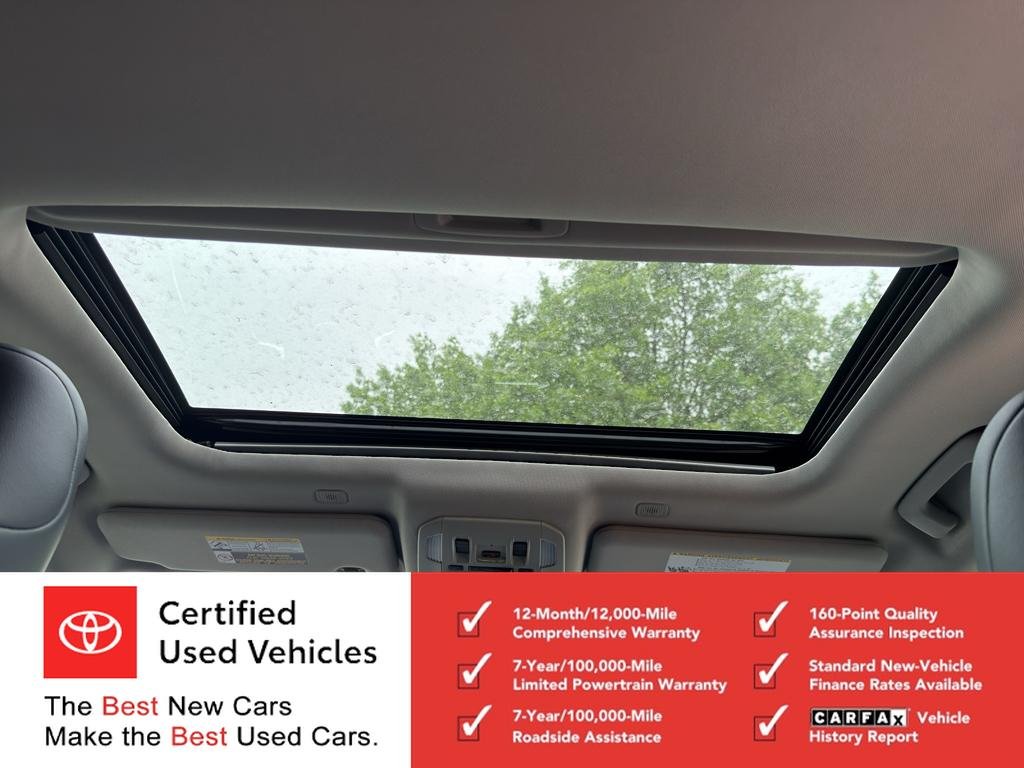 Used 2026 Ruby Flare Pearl Toyota XLE image 19