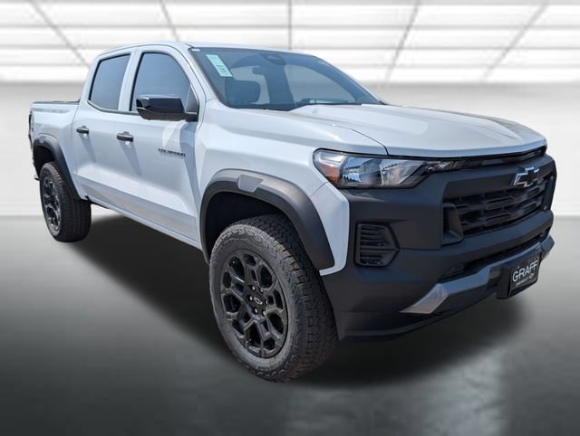 New 2026 Summit White Chevrolet Trail Boss image 1