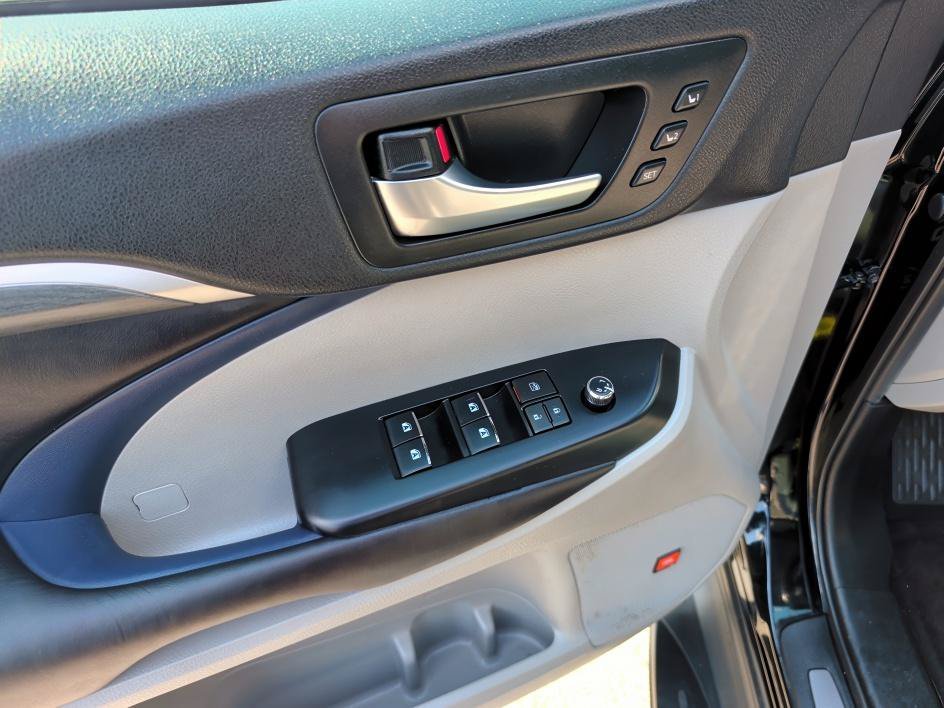Used 2019 Midnight Black Metallic Toyota Limited image 17