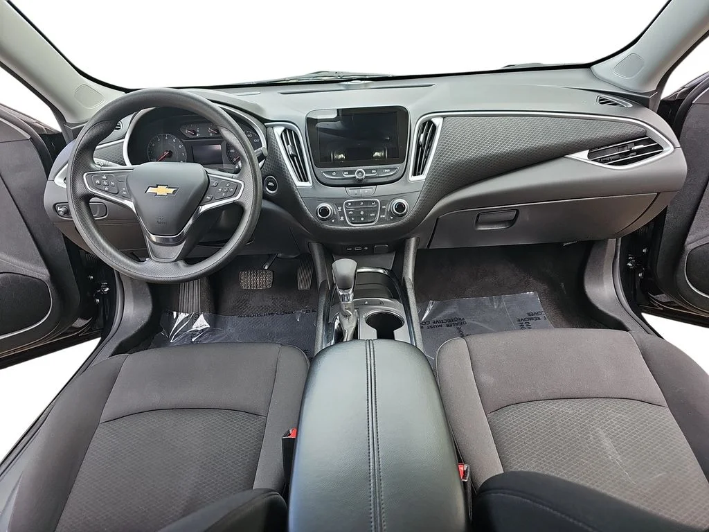 Used 2023 Black Chevrolet LT image 9