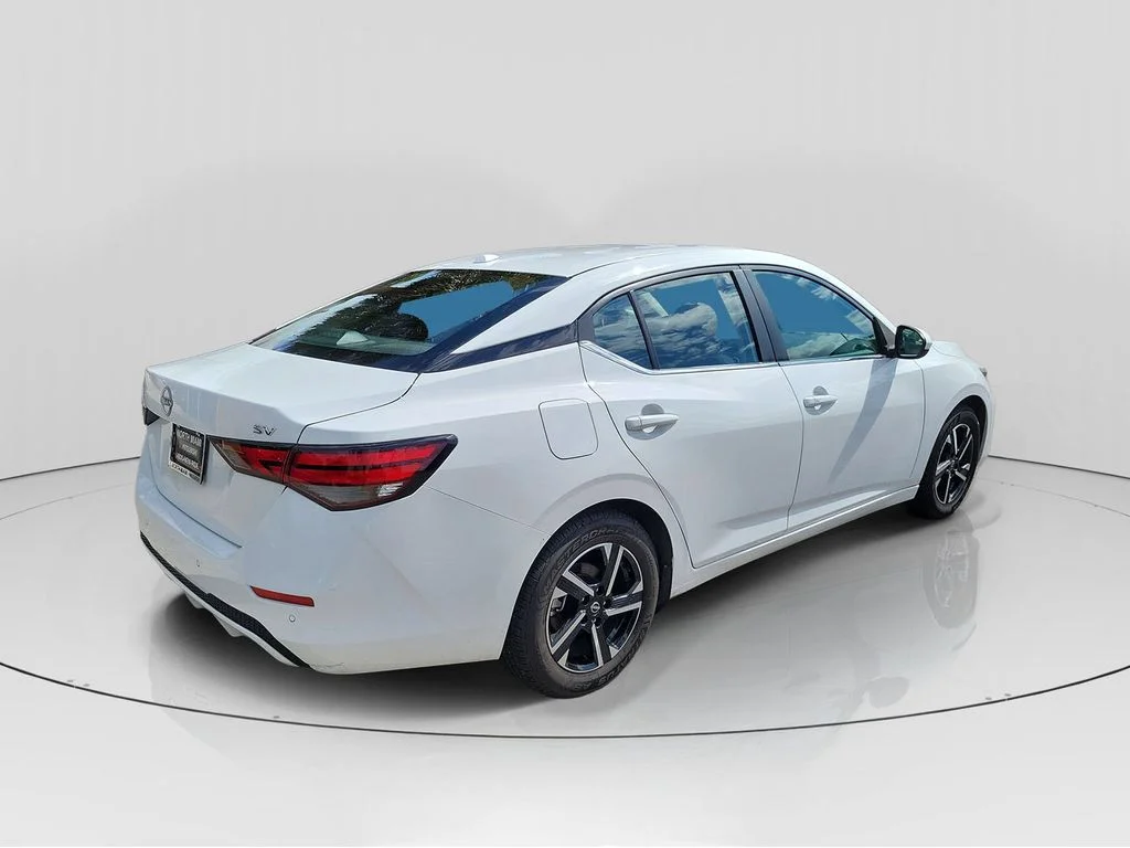 Used 2024 White Nissan SV image 7