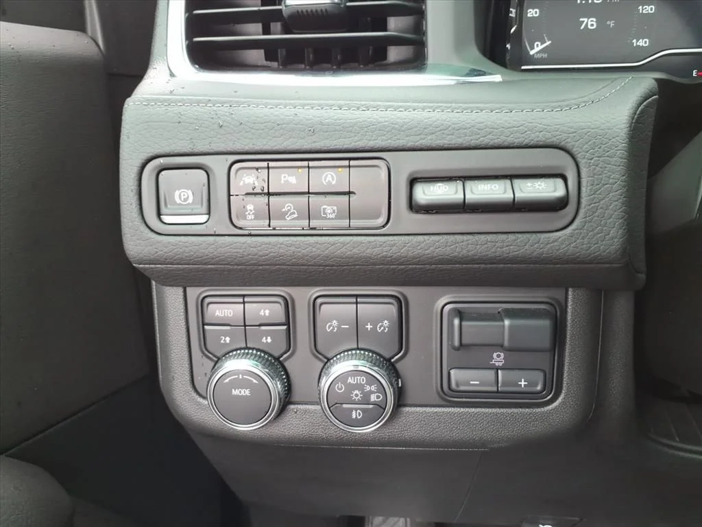 Used 2024 Black GMC Denali image 19