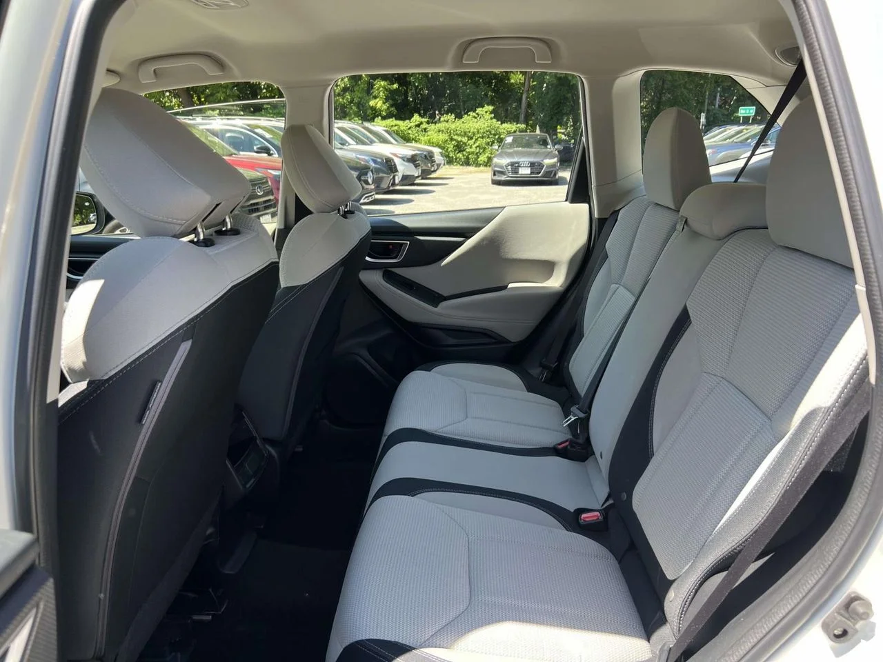 Used 2023 Crystal White Pearl Subaru Base image 18