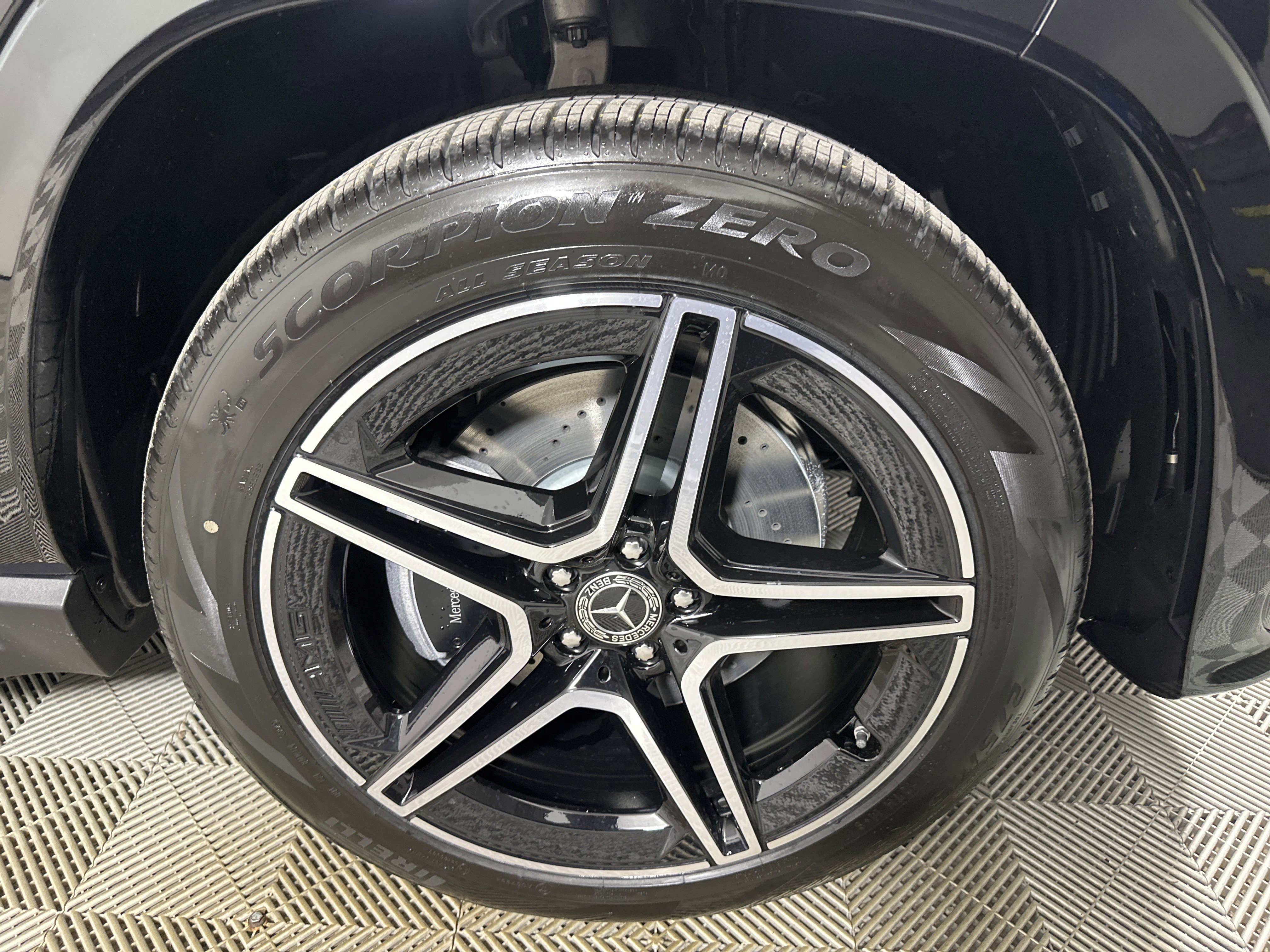 New 2026 Obsidian Black Metallic Mercedes-Benz GLS 450 image 29
